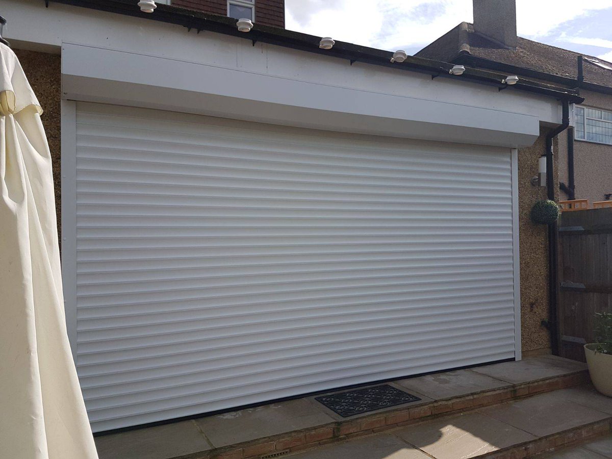 rsgsecurity_uk's tweet image. Our RSG5100 dometic roller shutter fitted on large french door in South London.
rsgsecurity.co.uk/rsg5100-securi…
#rsgsecurity #securityrollershutters #homesecurity #fightburglary #makingbritainsafer
