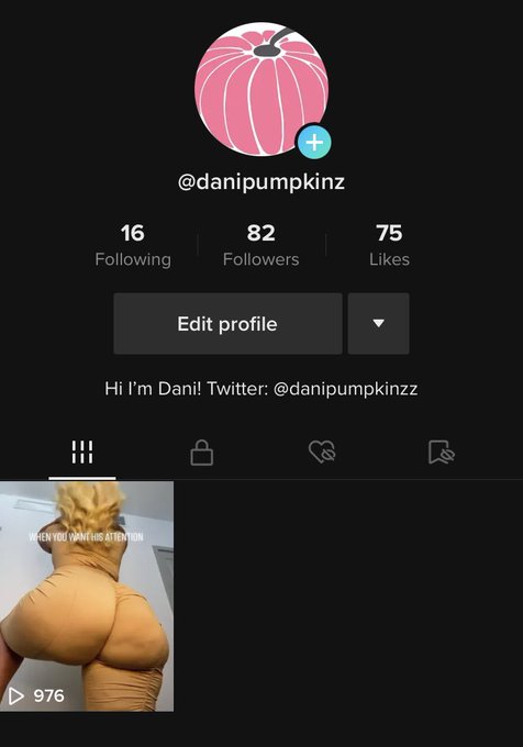 Watch Dani Pumpkinzz's leaked NSFW photo on TwXstars