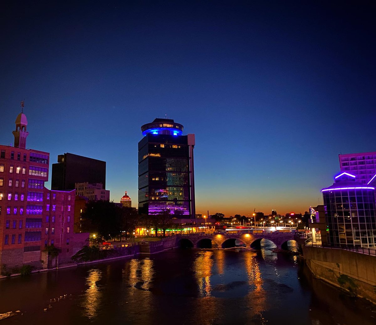 rochester's tweet photo. ✅ote for this week's Top Shot in #ROC @ https://t.co/F0g94PnjSi @VisitRochester @I_LOVE_NY https://t.co/qz19SRbii1