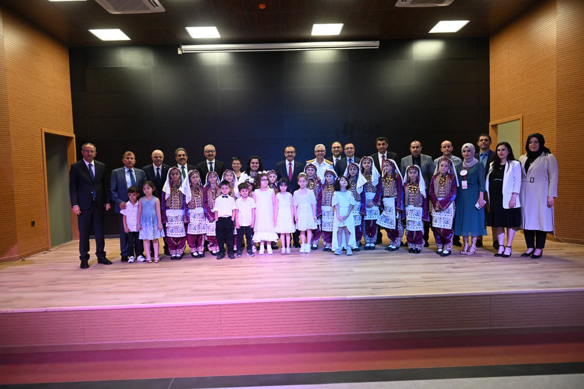 Dilovası Kaymakamlığı (@tcdilovasi) on Twitter photo Valimiz Sn. <a href="/SeddarYavuz/">Seddar Yavuz</a>'un himayelerinde yürütülen <a href="/KocaeliOnem/">Kocaeli ÖNEM</a> Projesi kapsamında 2021/2022 Egitim Öğretim yılında;
✅️ 32 Okulumuzda 931 Öğrencimiz Projeden Yararlandı
✅️ 18 Faaliyet Alanında 76 Etkinlik Yapıldı
Sayın Valimize ilçemiz adına şükranlarımızı arz ederiz. Valimiz Sn. <a href="/SeddarYavuz/">Seddar Yavuz</a>'un himayelerinde yürütülen <a href="/KocaeliOnem/">Kocaeli ÖNEM</a> Projesi kapsamında 2021/2022 Egitim Öğretim yılında;
✅️ 32 Okulumuzda 931 Öğrencimiz Projeden Yararlandı
✅️ 18 Faaliyet Alanında 76 Etkinlik Yapıldı
Sayın Valimize ilçemiz adına şükranlarımızı arz ederiz.