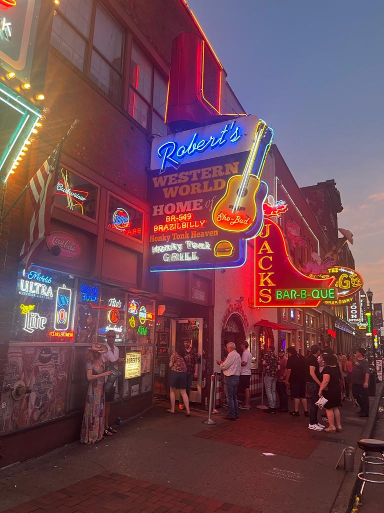 TheLemonRoute's tweet photo. And we are in #Nashville, #Tennessee ! https://t.co/Clo6v0kefS