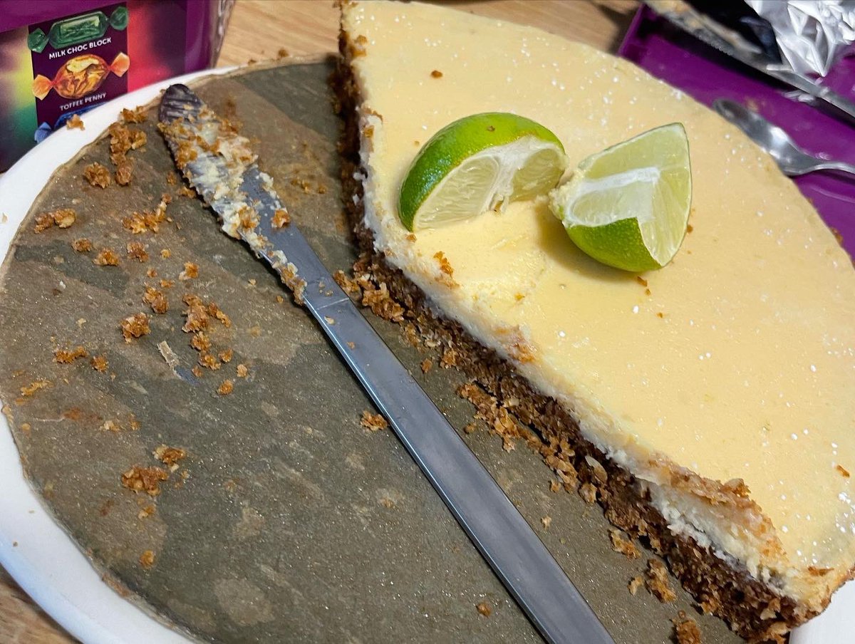 Cook off on Ward F8/CCU today. Our SN Marina was our winner today with her chicken curry. All the food was gorgeous! Boosting staff morale and keeping us all fed 😄 @NCAlliance_Jobs <a href="/OldhamCO_NHS/">Oldham Care Organisation</a>