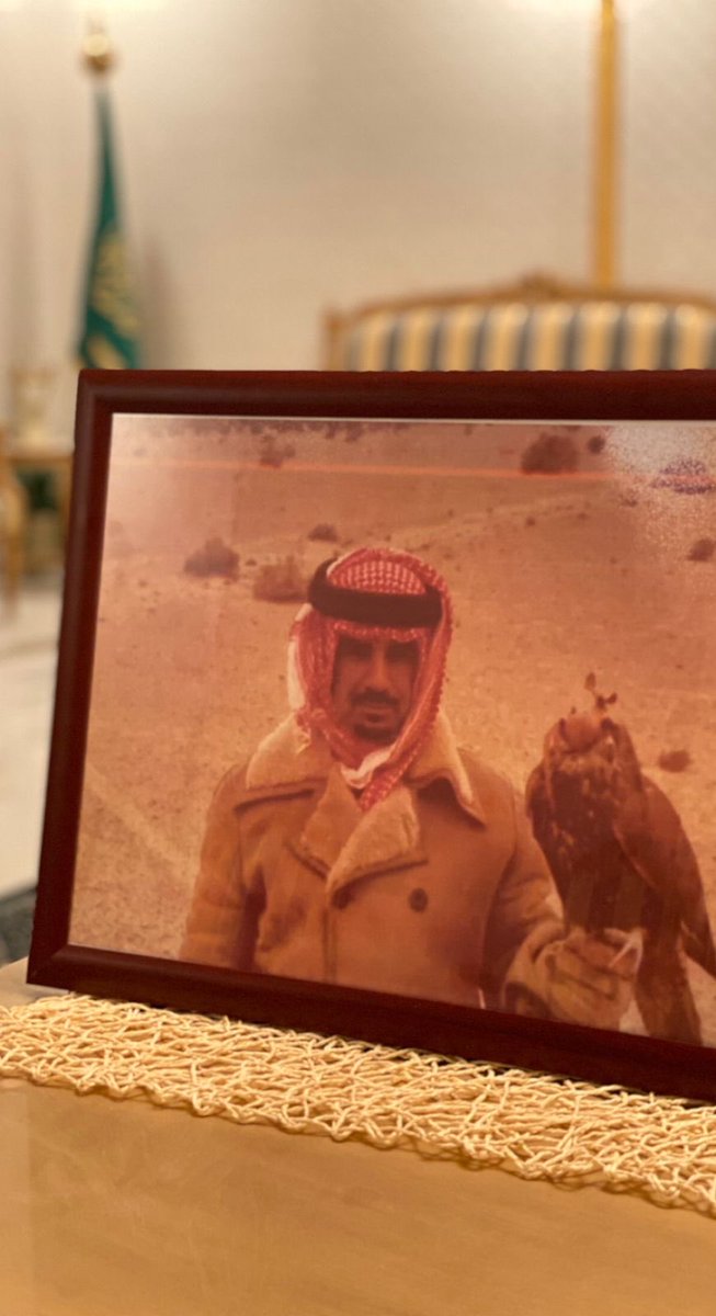 sultan__alomani's tweet photo. من الذكريات والدي الشيخ/فراج العماني اثناء رحلة مقناص في الجزائر عام ١٤٠٠ هـ https://t.co/4SjZ63NwJq