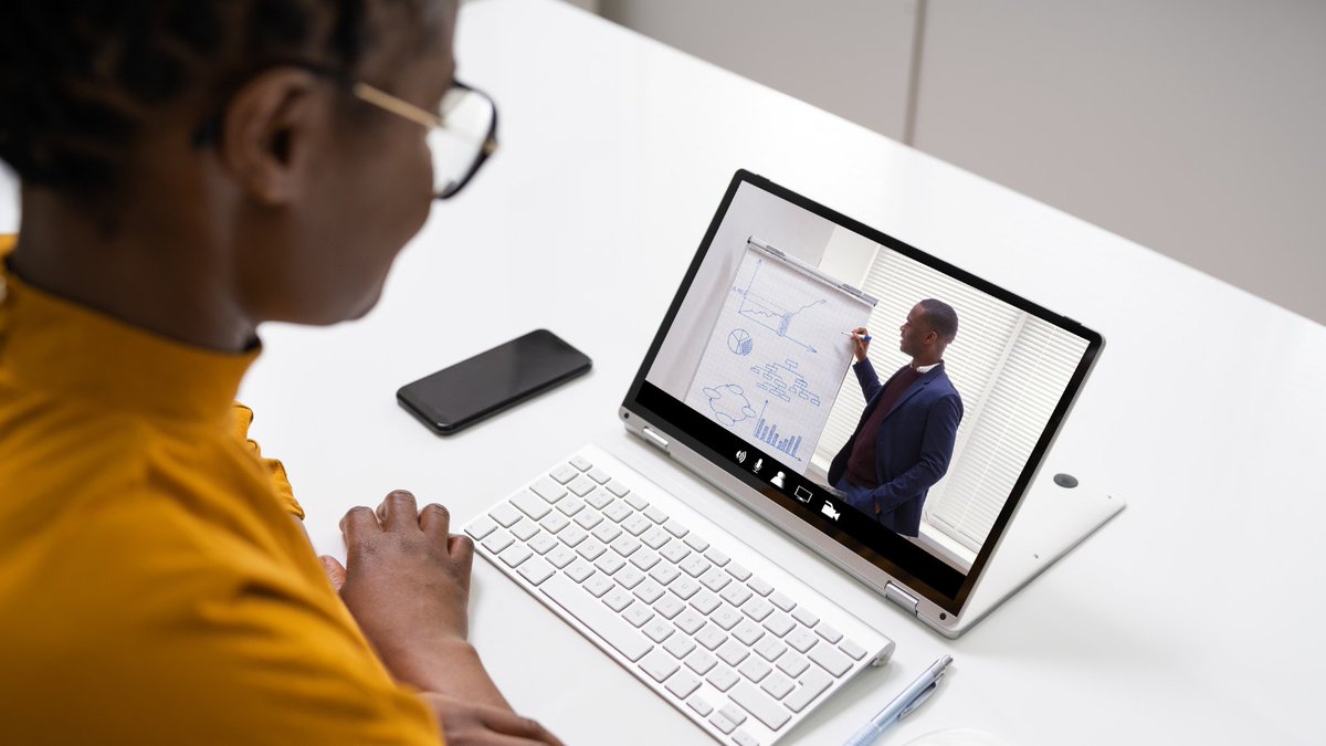 How do you measure the success of a virtual event? <a href="/StephanRachel/">Rachel Stephan</a> details the best virtual event KPIs for each stage of your #eventmarketing campaign.  tsnn.com/blog/top-metri…