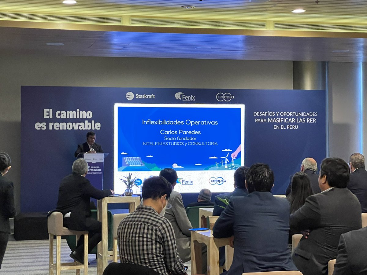 AVNperu's tweet photo. @guayo_paredes, socio fundador de @Intelfin_, comenta que las inflexibilidades operativas implican un costo social en tanto no se adopte racionalidad económica en su ejecución. #ElCaminoEsRenovable https://t.co/y0cry7sCfY