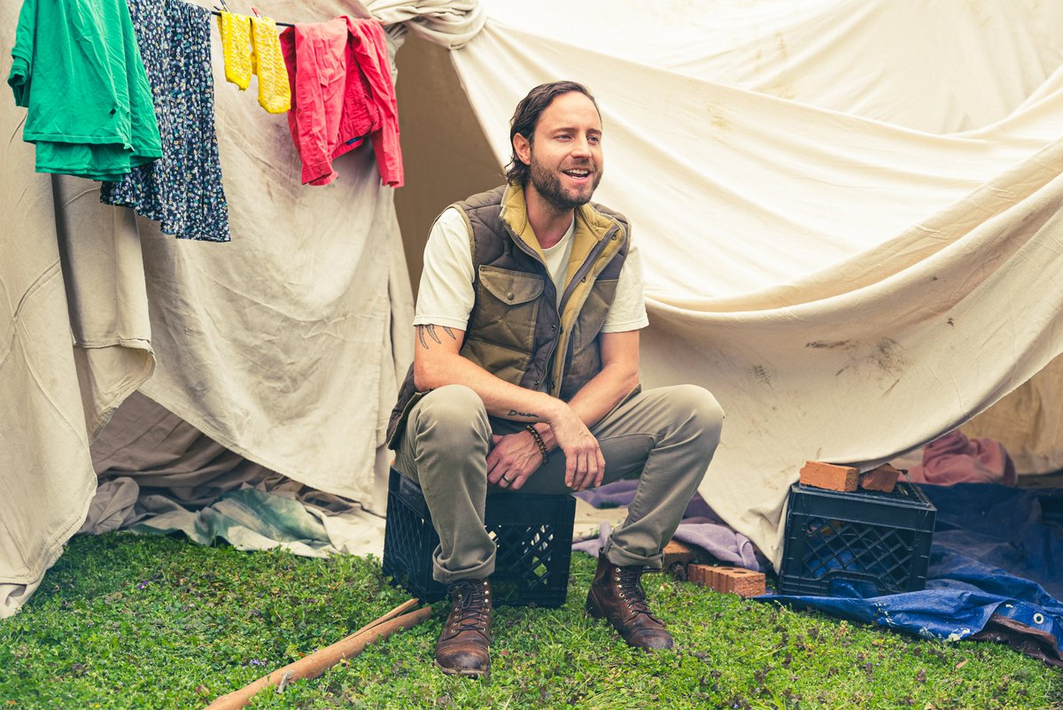 The official music video for #HoldYouTight is out now! Thank you <a href="/KLOVERadio/">K-LOVE</a> for all the support you’ve shown this song. Click the link in bio to watch the video 📺 danbremnes.lnk.to/HYTPremiere