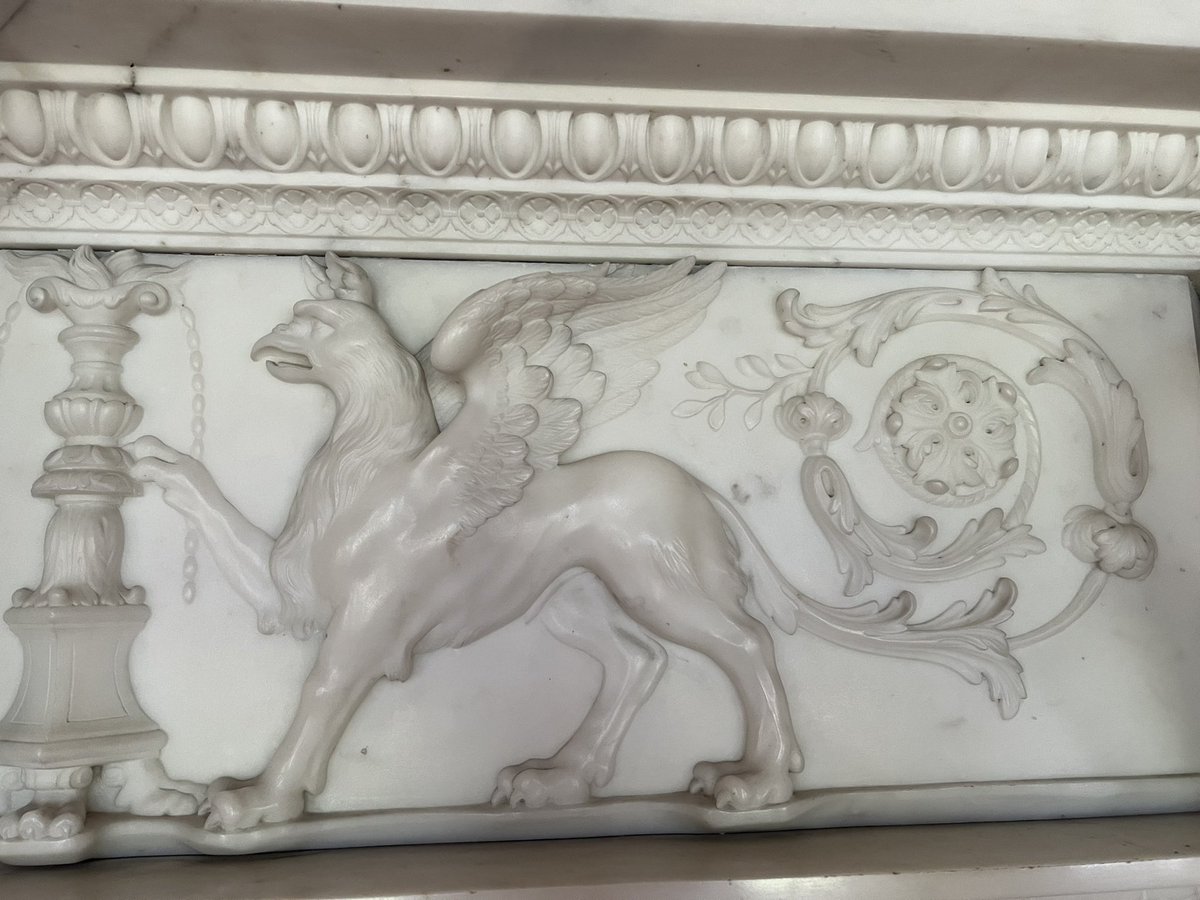 Griffons at Hopetoun House #JAlba