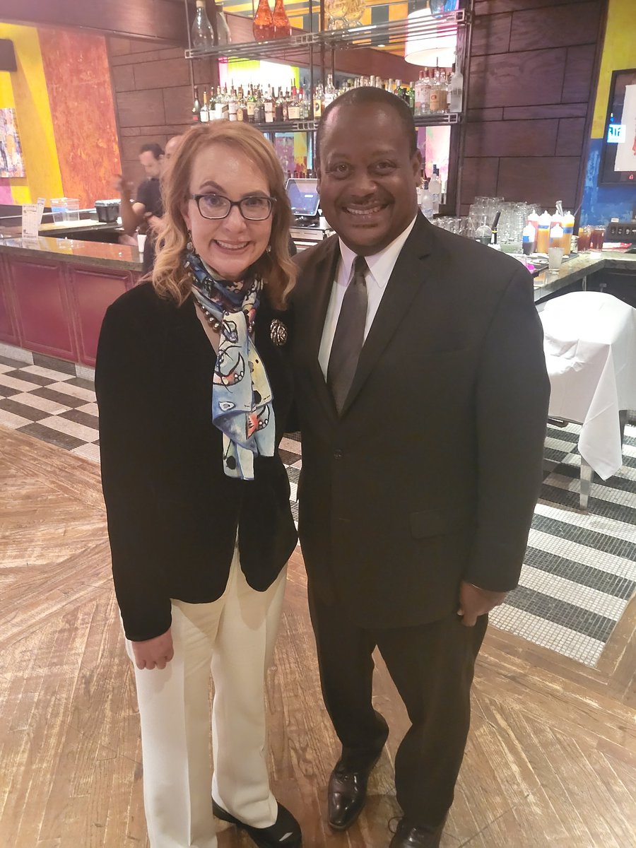 After a busy day at Council, introducing both Peace Book and re-introducing Office of Gun Violence Prevention (Office of Neighborhood Safety), was a treat to meet Gabby Giffords at event hosted by David Axelrod and Arne Duncan highlighting Giffords work on reducing gun violence