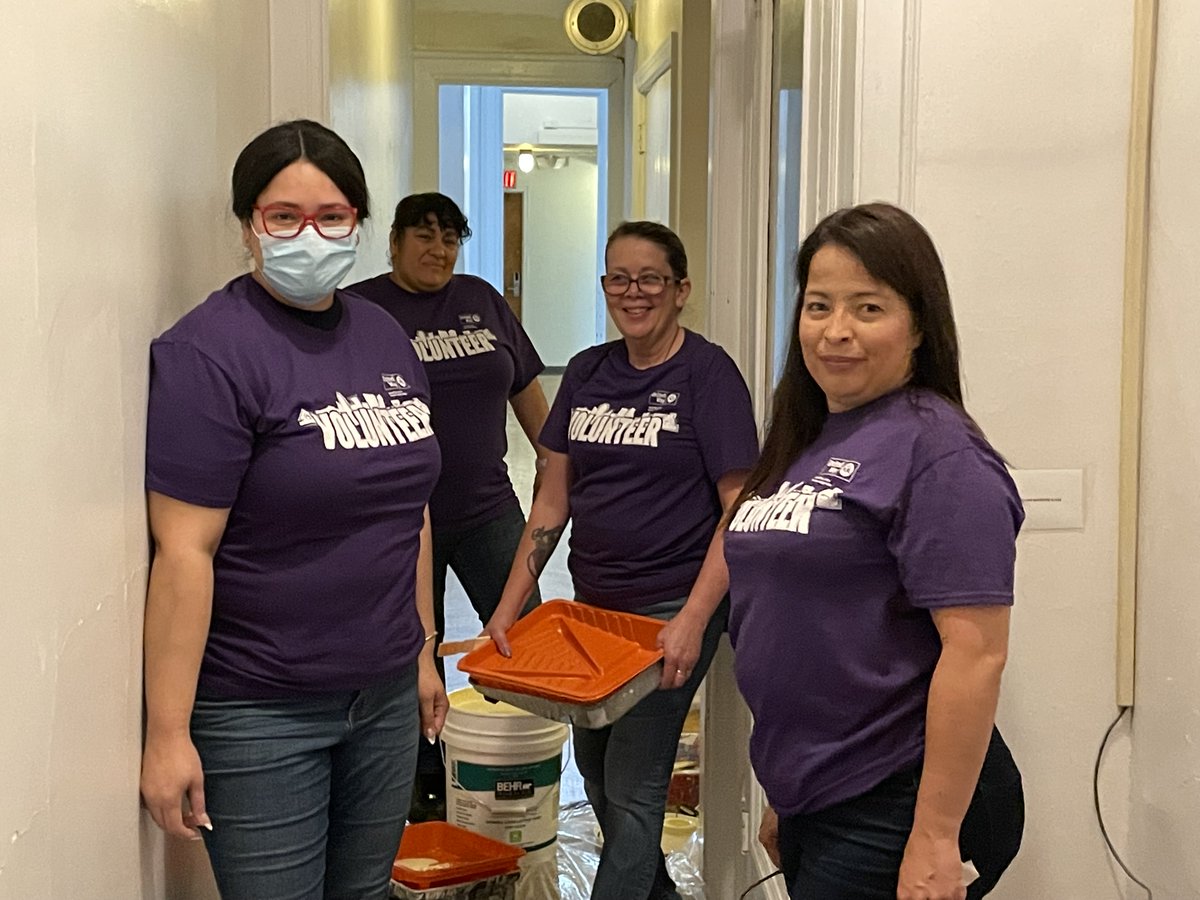 ThirdStAlliance's tweet photo. It's #doc22 and we are so thankful to our volunteers from @bbraun_com who are working hard in our shelter today. Thank you to all our dedicated volunteers, we couldn't do it without you. https://t.co/u80A4I0Nul