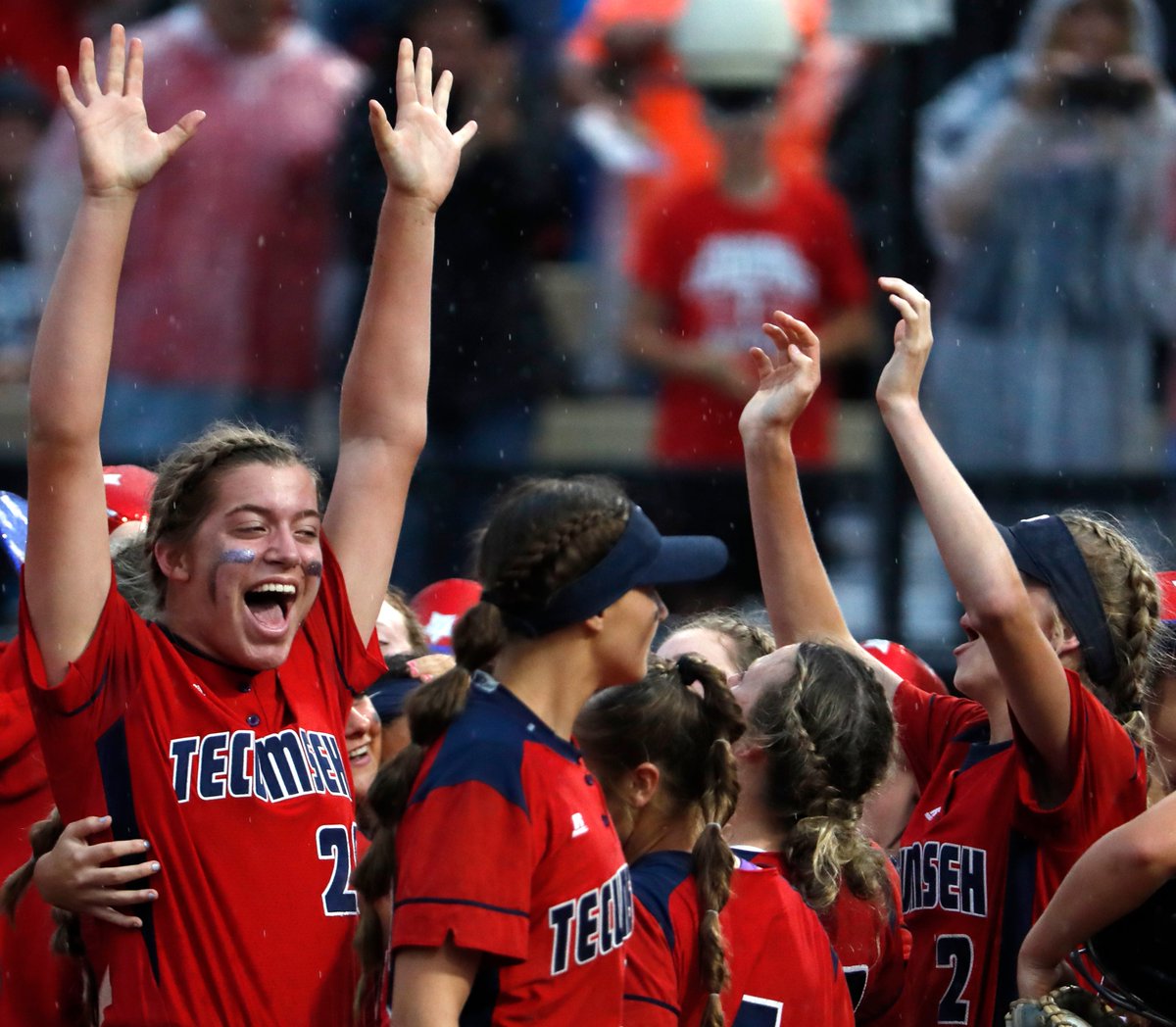 Best small-school conference in Indiana? This year, it was the PAC. 

Four team state titles. One individual state title. Two state runner-ups. Countless sectional and regional champs. 

Not bad for a conference with an average enrollment of 563 students.

courierpress.com/story/sports/h…