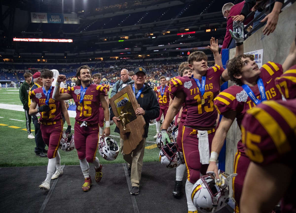 TweetsOfHendrix's tweet photo. Best small-school conference in Indiana? This year, it was the PAC. 

Four team state titles. One individual state title. Two state runner-ups. Countless sectional and regional champs. 

Not bad for a conference with an average enrollment of 563 students.

https://t.co/kDrZVtJOGG https://t.co/rmETjgd2oK