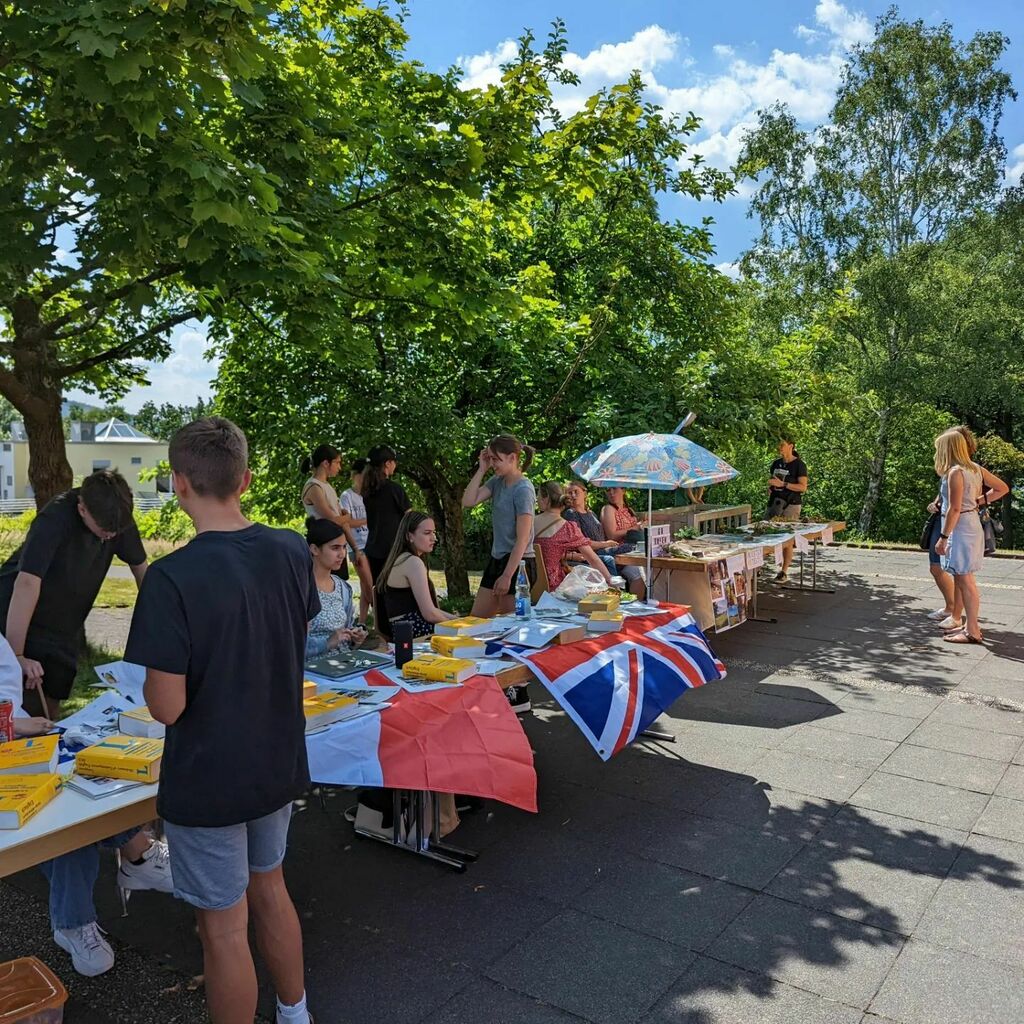 DBGNeunkirchen's tweet photo. #dbgneunkirchen #schulfest2022 https://t.co/013mTMqqJH https://t.co/oYAOVqLlqy