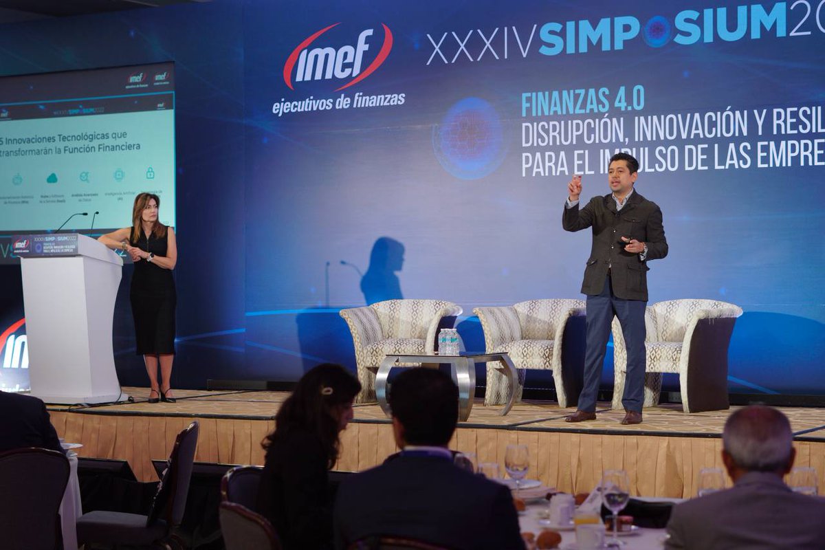IMEF_CDMX's tweet photo. Paulina Velázquez Salazar - Digital Transformation Solutions Director en @icorpCompany y Adán López Quintanar Product Director en @kionetworks; arrancan el día con la primer conferencia: Transformando la función financiera con tecnología
#SimposiumIMEF @IMEFOficial https://t.co/w4Temu7ynz