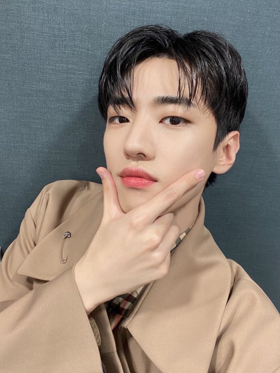dkz_dy's tweet photo. #재찬 #JAECHAN 
오늘 뤼팽!! 너무 오랜만이다🥹 https://t.co/hA3Qkk4chm