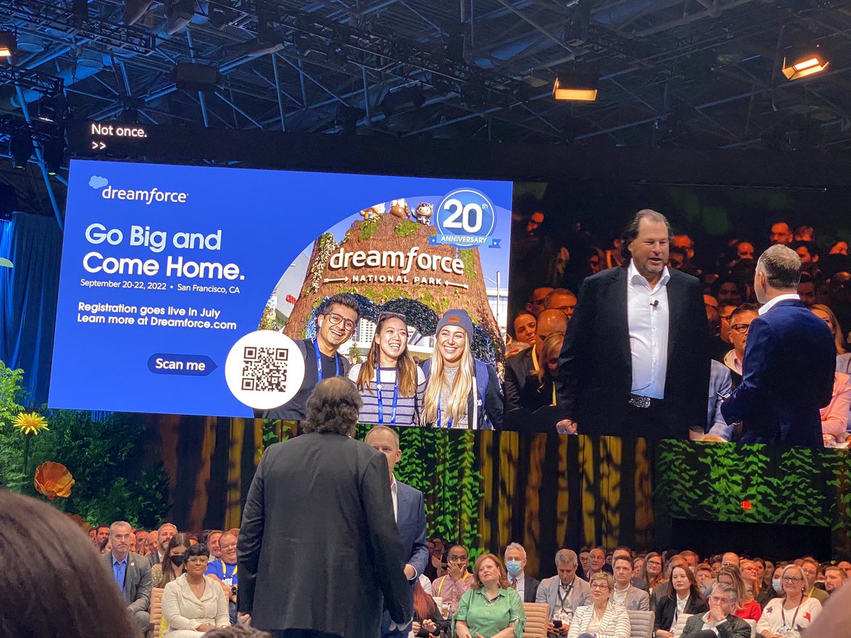 Big news coming from #SalesforceTour - <a href="/Dreamforce/">Dreamforce</a> will be a full capacity event with 200K+ attendees in September, the 30K attendee limit rumours squashed.

#df22
#dreamforce