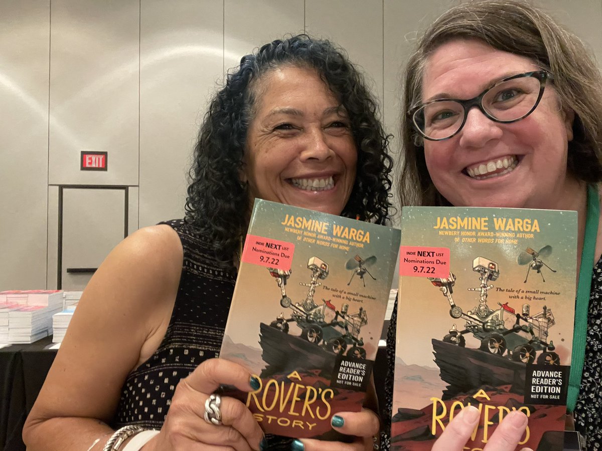 gillianmcdunn's tweet photo. And thatβs a wrap on #ci10 β¦ had so much fun spending time with author and bookseller friends that I didnβt take enough pictures! Hope we can all be together again soon! @Leeseray @KarenMusings @MegCannistra https://t.co/uVarRTLOv6