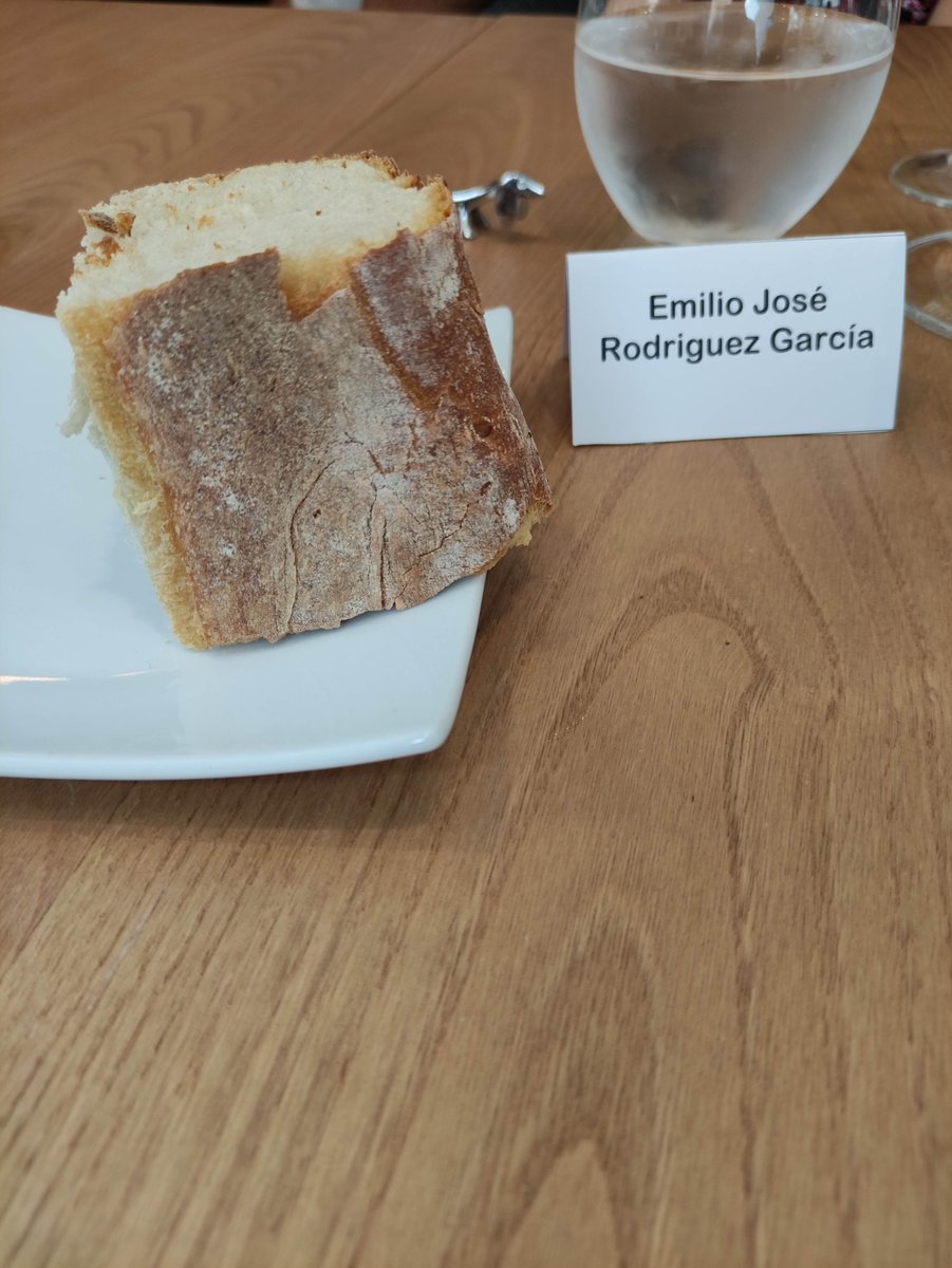 Emirodgar's tweet photo. Comida de empresa de
@Smartup_Digital #smartupteam https://t.co/RiM2CJAIi5