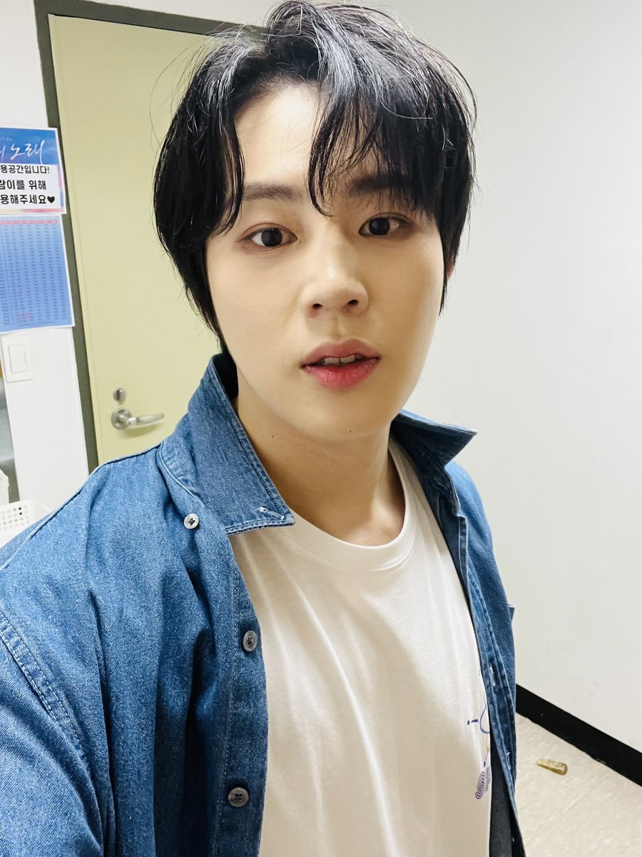 gooreumseng's tweet image. 비 오는 날 
힘들길 와주셔서 너무 고마워요 하늘 여러분🙏
오늘도 행복하셨을까요?!
좋은 바 되세요 
오늘도 감사합니다❤️