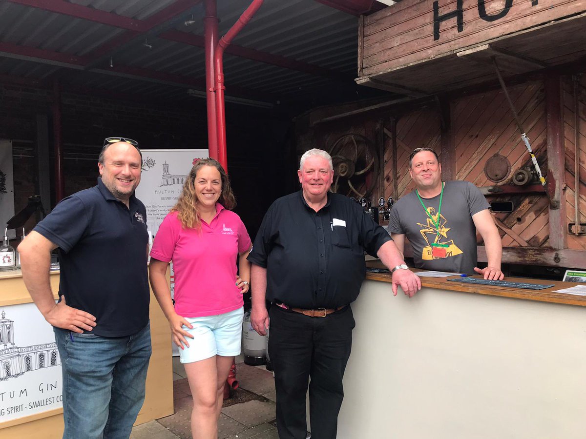 MultumGinParvo's tweet photo. Great start to @RutCAMRAFest 2022! #itsgoodtobeback 

@13brewing @thegrainy @OakhamAles https://t.co/xFygP2ZAU4