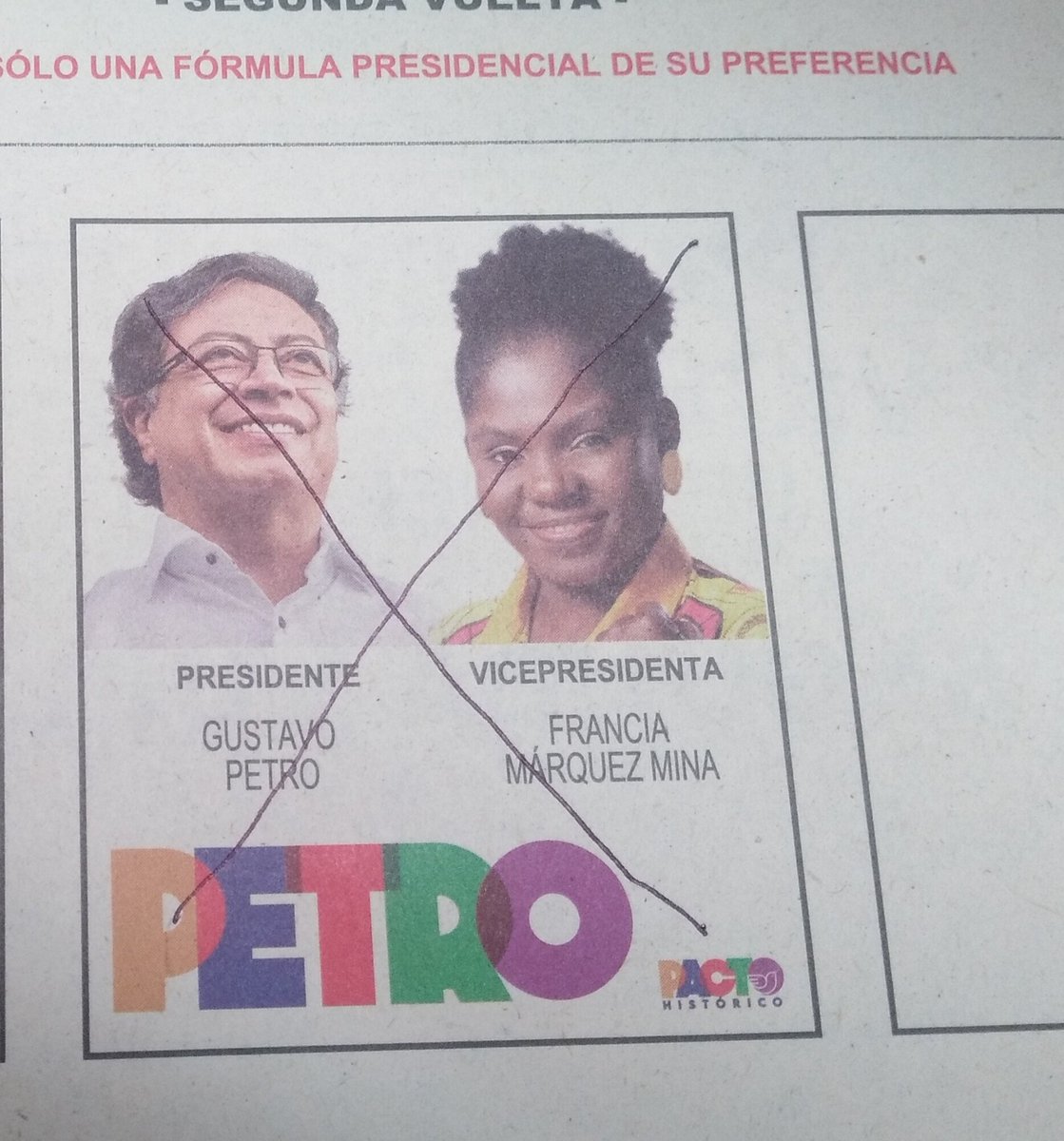 AbsAfropacifico's tweet photo. ¡He llorado de felicidad hoy más que nunca! Colombia tiene hoy un bonito despertar y un bello amanecer, amanecer que tendrá grandes retos. Gracias Colombia por confiar y apoyar nuevos pensamientos y grandes ideas. @petrogustavo @FranciaMarquezM https://t.co/vHaoKPbmB0
