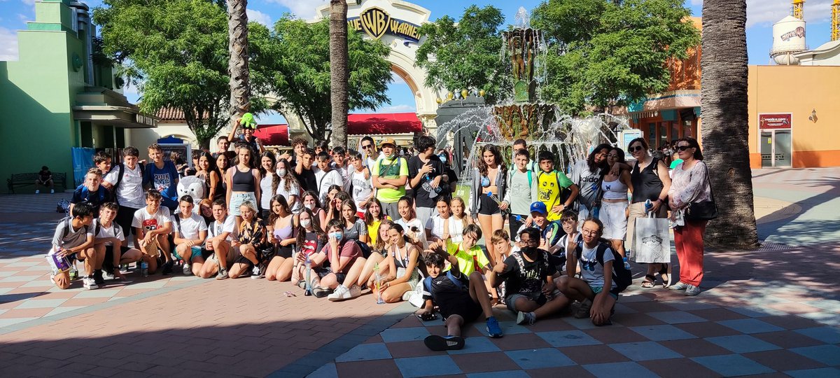 ¡Ayer pasamos un agradable día en la Warner! Buena manera de terminar el curso :)