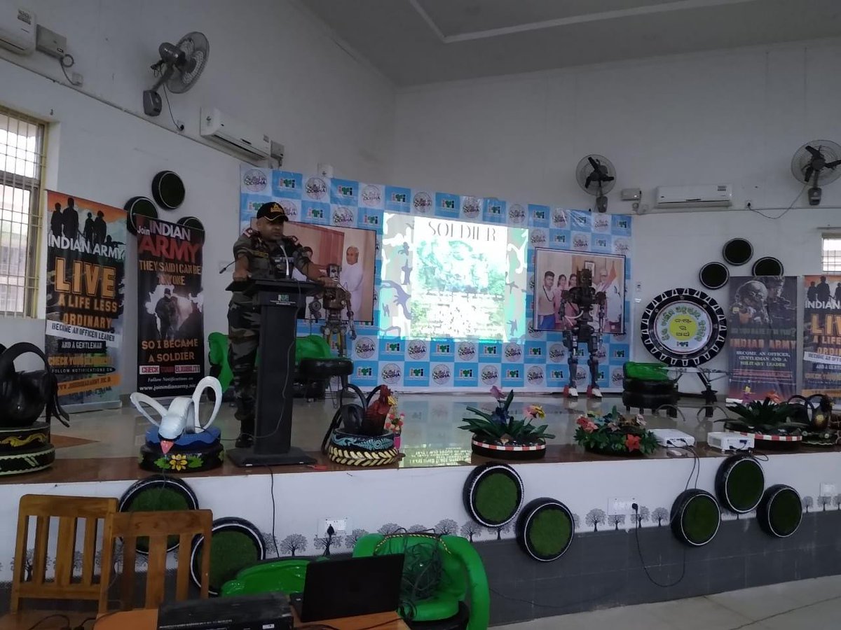 NCCDteOdisha's tweet photo. #NationalCadetCorps
#Agnipath
#BharatkeAgniveer
Lecture on Agniveer and career opportunities in Indian Army was delivered by Col Naveen, ARO, Gopalpur to 180 NCC Cadets at Behrampur today. 
@GovernorOdisha
@Naveen_Odisha
@HQ_DG_NCC
@DHE_Odisha https://t.co/q5zvmmly3v