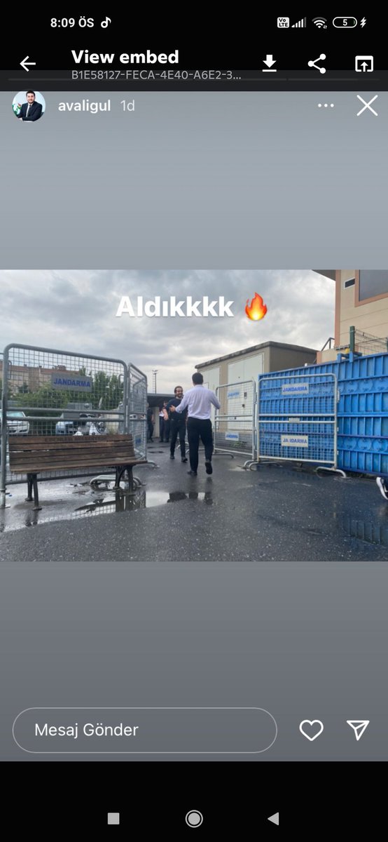 KanPerinaz's tweet photo. ÇIKMIŞ CİKMİS CİKMİS CİKMİS HEYACNDAN ÖLÜYORUM SUAN #Cokyasakral https://t.co/wdtxFF01TE