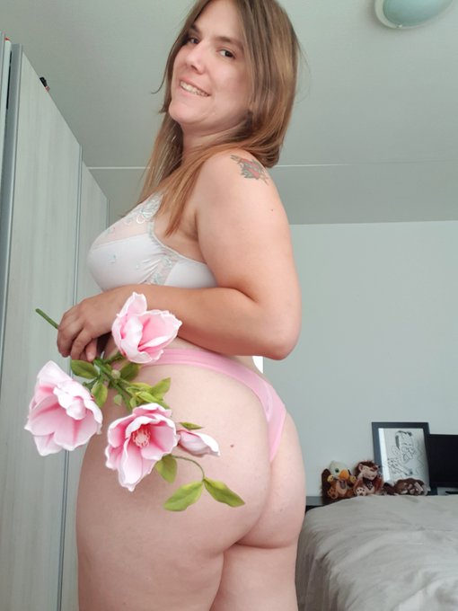 #ThrowbackThursday To when i made this lovely gem <3 https://t.co/aAjqlZZNWC