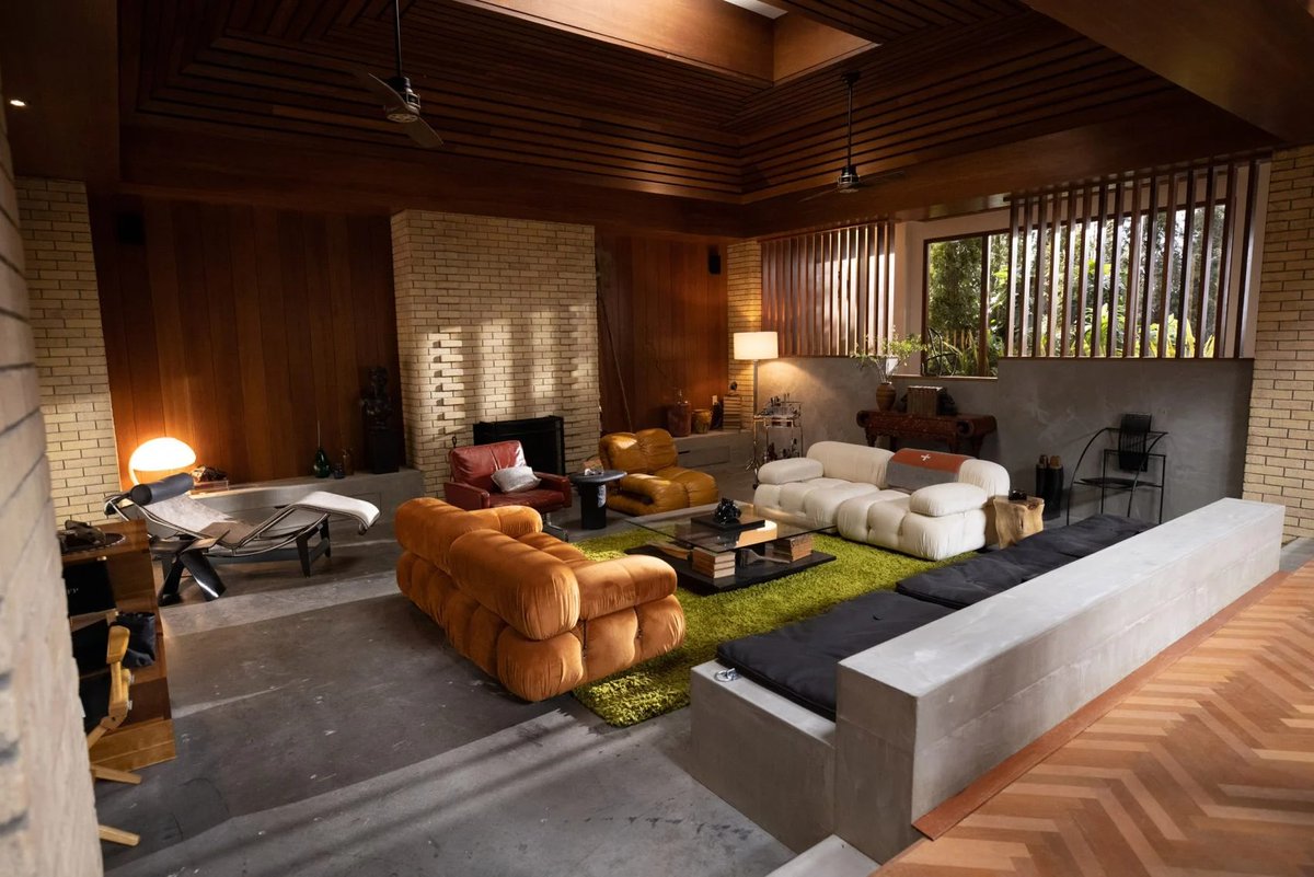 dezeen's tweet photo. Jennifer Morden created an "aspirational" mid-century house with sinister dungeon for @FreshMovie: https://t.co/N2dL7Z1CnL https://t.co/3HuLN2OVHG