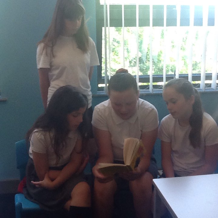 westheathprim's tweet photo. Today Class 12 prepared to recorded their own audio version of a chapter from Mr Stink. Can't wait to hear them! #WHPSClass12 #WHPSEnglish https://t.co/StyRmhbW47