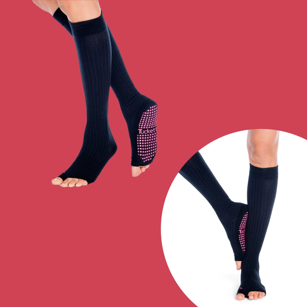 boutiquette's tweet photo. These Knee high socks by Tucketts™ are exactly what you need! They are designed as one-size-fits-all: they fit US women’s size 6-9.5 perfectly. So you don’t need to guess which size to choose.
https://t.co/1w70pXxmBE https://t.co/LDAavJHbSt