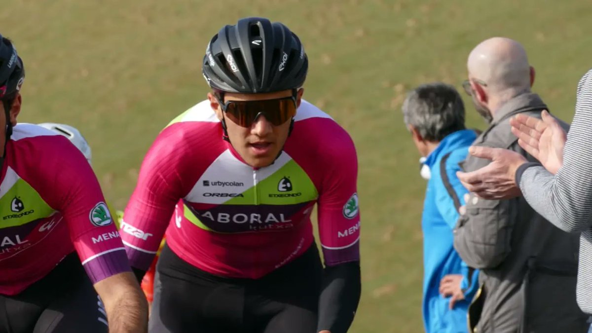 GoierrikoTB's tweet photo. @GoierrikoTB -ko harrobitik profesionaletara jauzia 🚀 
Zorionak Xabi 👏

#AMPO @ikolansport @oria_sport #Disur2000 @anzizar_sa #Euskorot #Irizar #Orkli #WZTO #TalleresAlegi @deidoileapaindegia @zapatosobi #ArribeCycling #Zubikoeta @orbea @alegisport #Mujikatxirrinduak https://t.co/smLkQmek1J