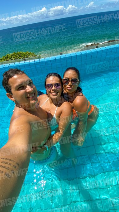 Bom Dia meus safadinhos, acabei de subir um album especial desse dia na piscina cm a nossa amiga maravilhosa<a href="/tag/tbt"class="tags"><span>#tbt</span></a>