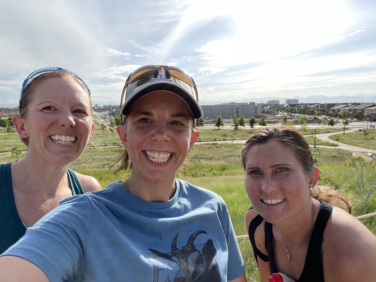 Beautiful evening for #drsrun2022! Go team CHCO!