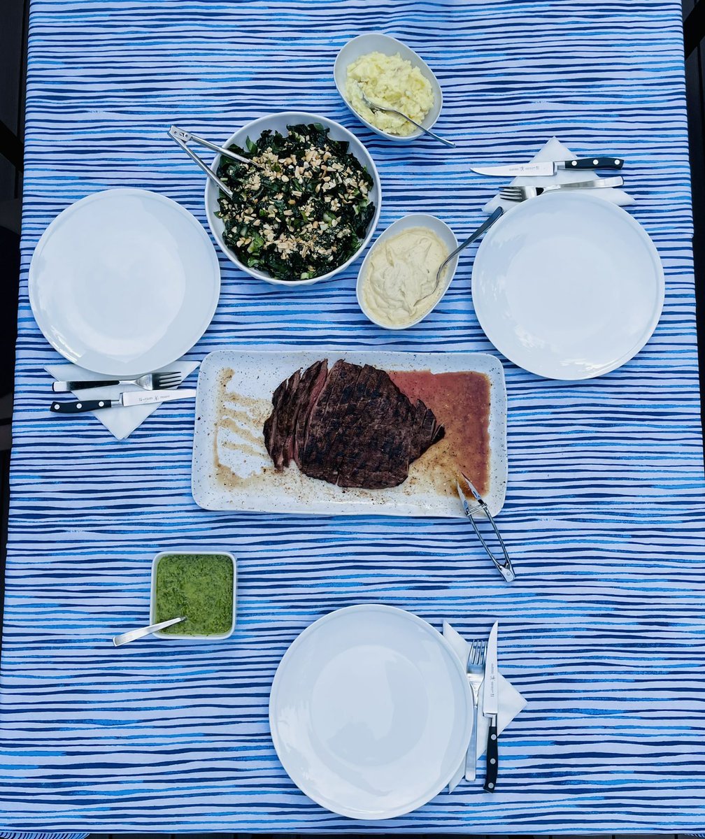 tonightsmeal's tweet photo. Jun 22: Chili rubbed flank steak w/cilantro chimichurri over cheesy, garlicky cauliflower purée &amp; kale/bok choy salad on the side. First beautiful evening where we could eat outside. Maybe summer if finally here.
#homecooking #keto #lowcarb #grilling https://t.co/HigbrGrcRZ