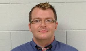 GYMObrad's tweet photo. Breaking: Months after sharing of anti-gay experiences, Kentucky Teacher of the Year Willie Carver Jr. leaving Montgomery Co. High for UK job “to make the most difference, and the discrimination and lack of support prevent me from making that difference” https://t.co/zyy79tzWUG https://t.co/GYwqKqV52S