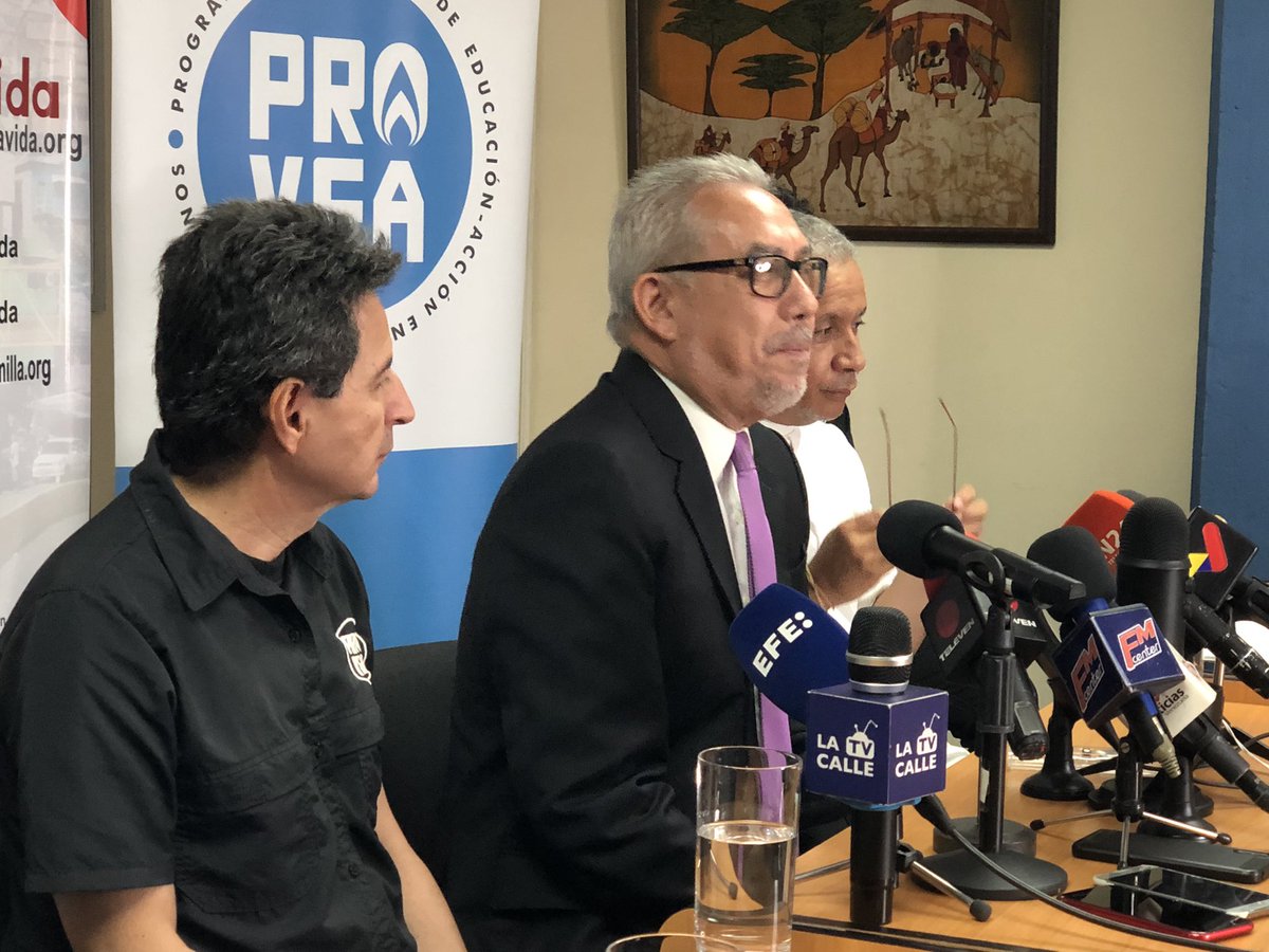 centrogumilla's tweet photo. #23jun #LupaPorLaVida | “Es necesario que antes de iniciar un proceso contradictorio de debate, se realice una audiencia de conciliación tal como se realizó el día de ayer”.

#RuedaDePrensa
@_Provea @LupaPorLaVida https://t.co/MSffg3XZco