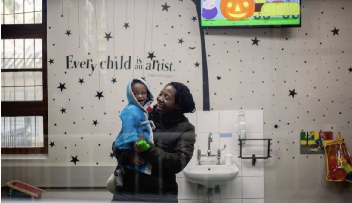 Check out an article published by Sazi Bongwe from <a href="/newframenews/">New Frame</a>. All about @surgeons_for_little_lives and the work we do.

Follow the link newframe.com/paediatric-sur… and enjoy a good read 😁👍 
📷 Gopolang Ledwaba
#surgeonsforlittlelives #surgeons #surgeons #paeds #paediatrics