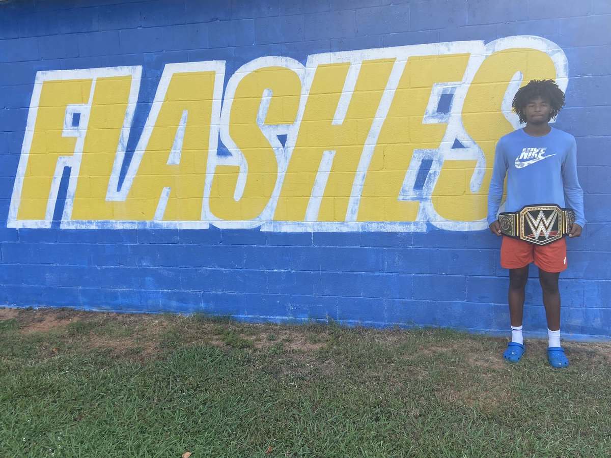 Congrats to our first ever Hardest Worker of the Week Junior Da’Quean “Fudge” Lewis <a href="/quean_da/">Da’Quean Lewis</a> ! Great first week #gettingbetter