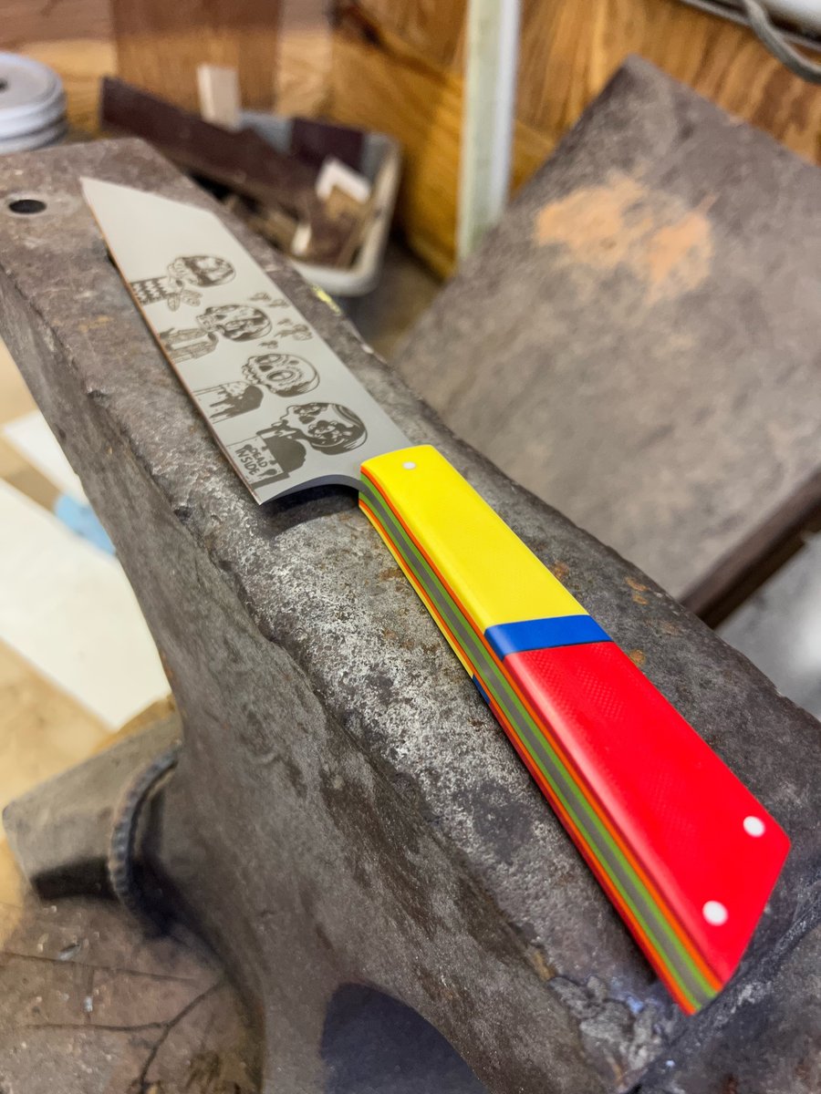 Ashe14024's tweet photo. We are having an auction for this @los_muertosNFT inspired chef knife made by @StandToBladeCo.  The opening bid is .3 ETH and must increase by at least .02ETH each bid, comment below with your bid.  Auction will last till 2030 EST

#vivalosmuertos #losmuertos #muertofollowmuerto https://t.co/16PQNDNPRA