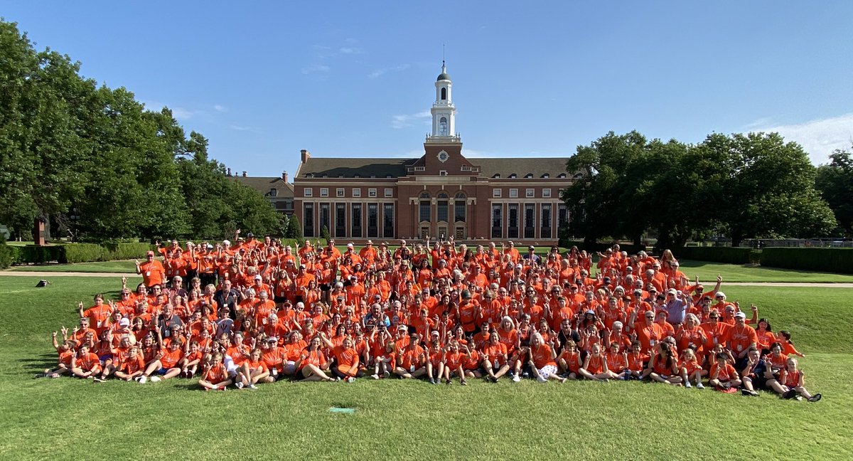 OKStateAlumni's tweet photo. Welcome back to #GPU22! We’re excited host a new group of grandparents and legacies on campus this week. 🤠

#okstate | #GoPokes https://t.co/WaM40wfJgJ