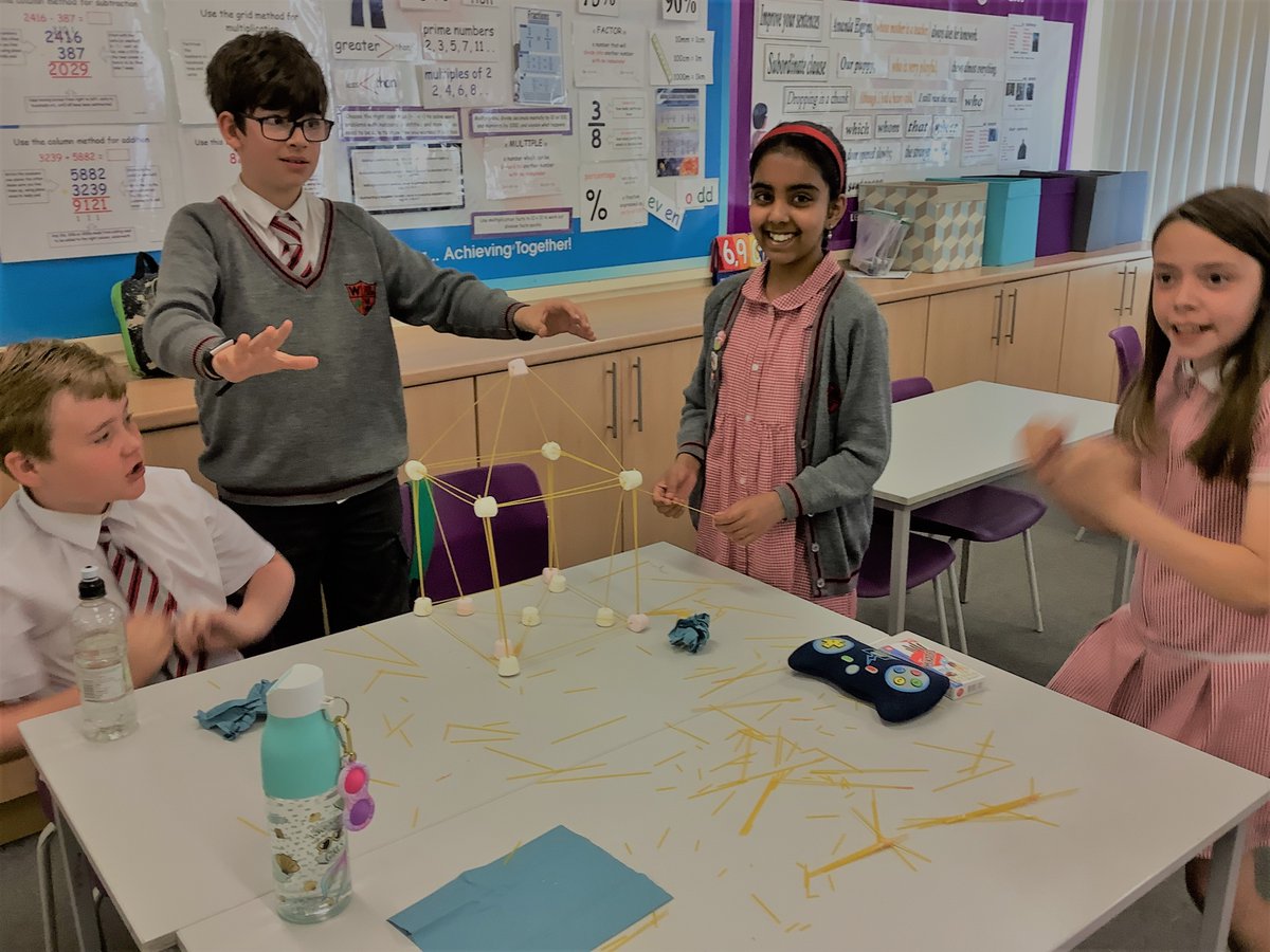 wooltonprimary's tweet image. Group 2 won the best engineers award and Group 4 won the best artistic sculpture. Great effort by all 👏#WPSCreativity #WPSTeamwork #WPSTeam6