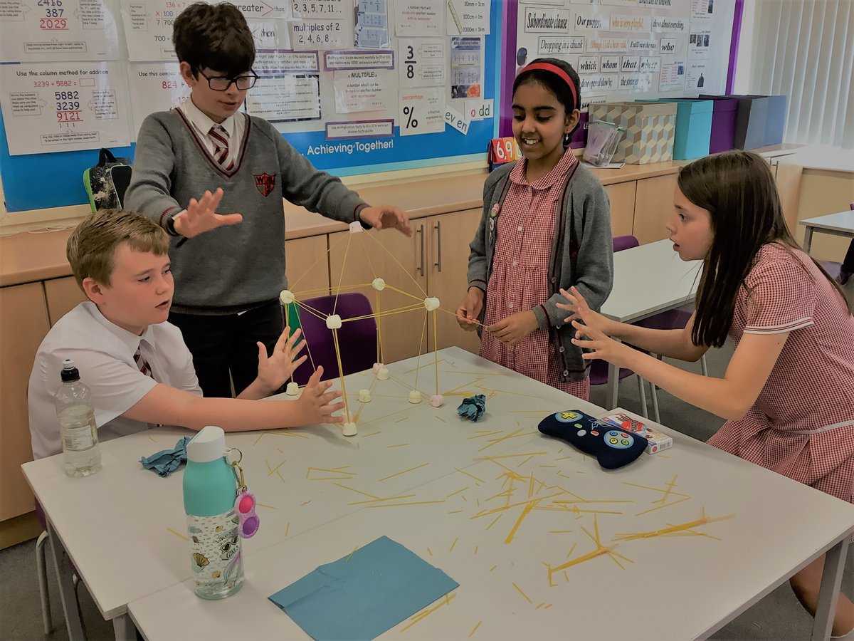 wooltonprimary's tweet image. Group 2 won the best engineers award and Group 4 won the best artistic sculpture. Great effort by all 👏#WPSCreativity #WPSTeamwork #WPSTeam6