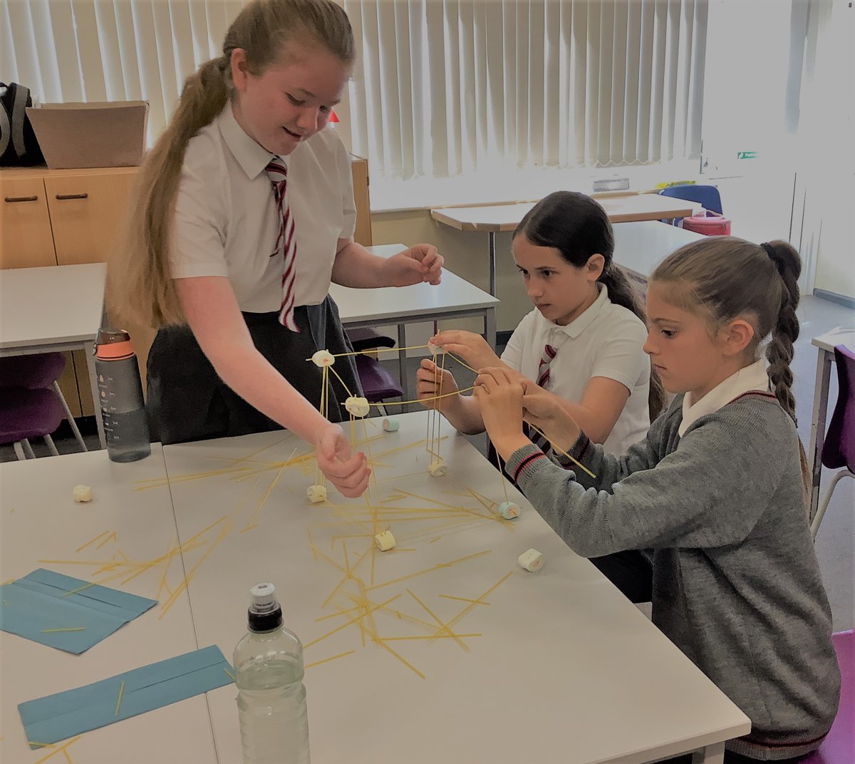 wooltonprimary's tweet image. Group 2 won the best engineers award and Group 4 won the best artistic sculpture. Great effort by all 👏#WPSCreativity #WPSTeamwork #WPSTeam6