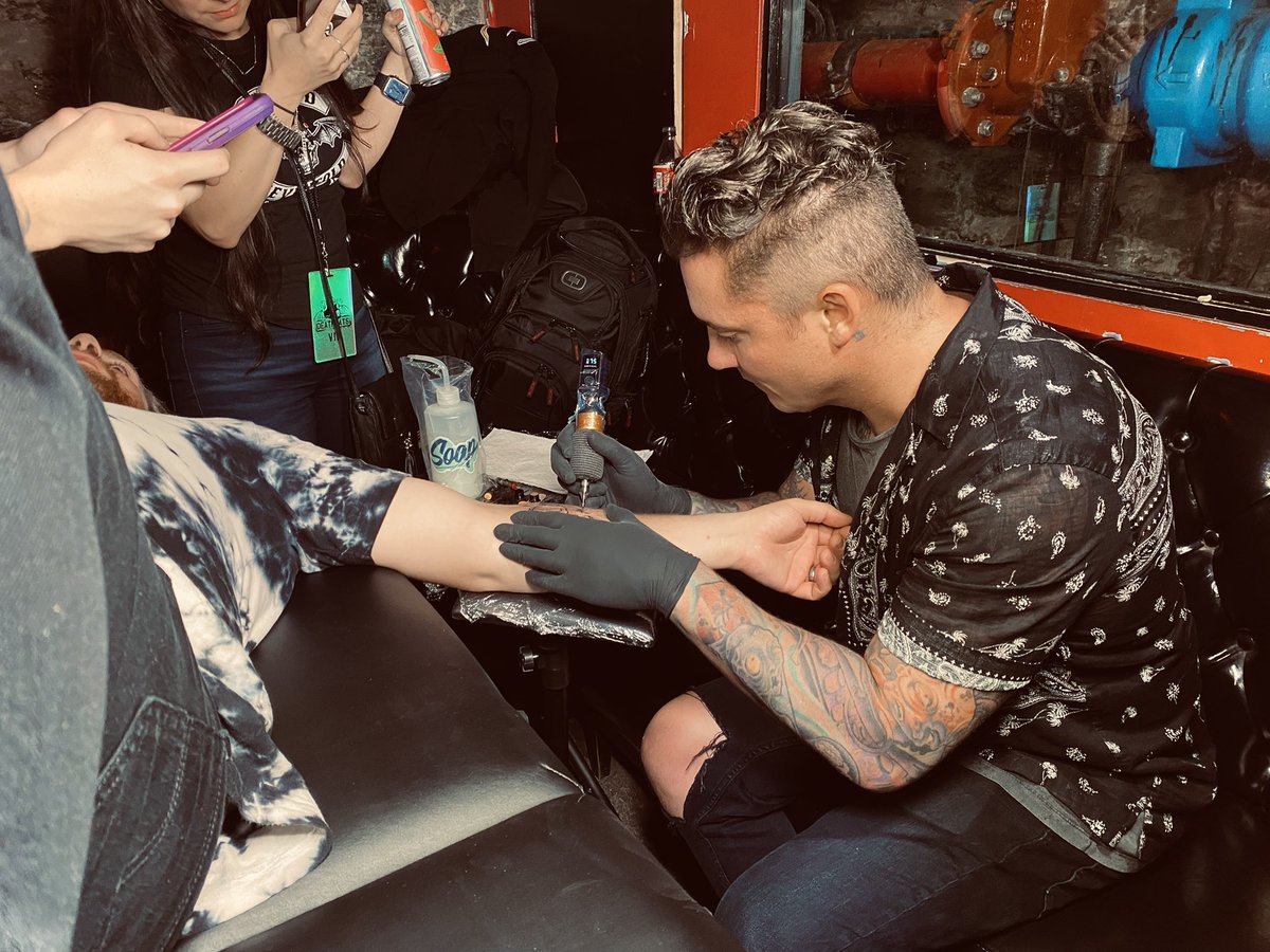 Avenged Sevenfold tweet media