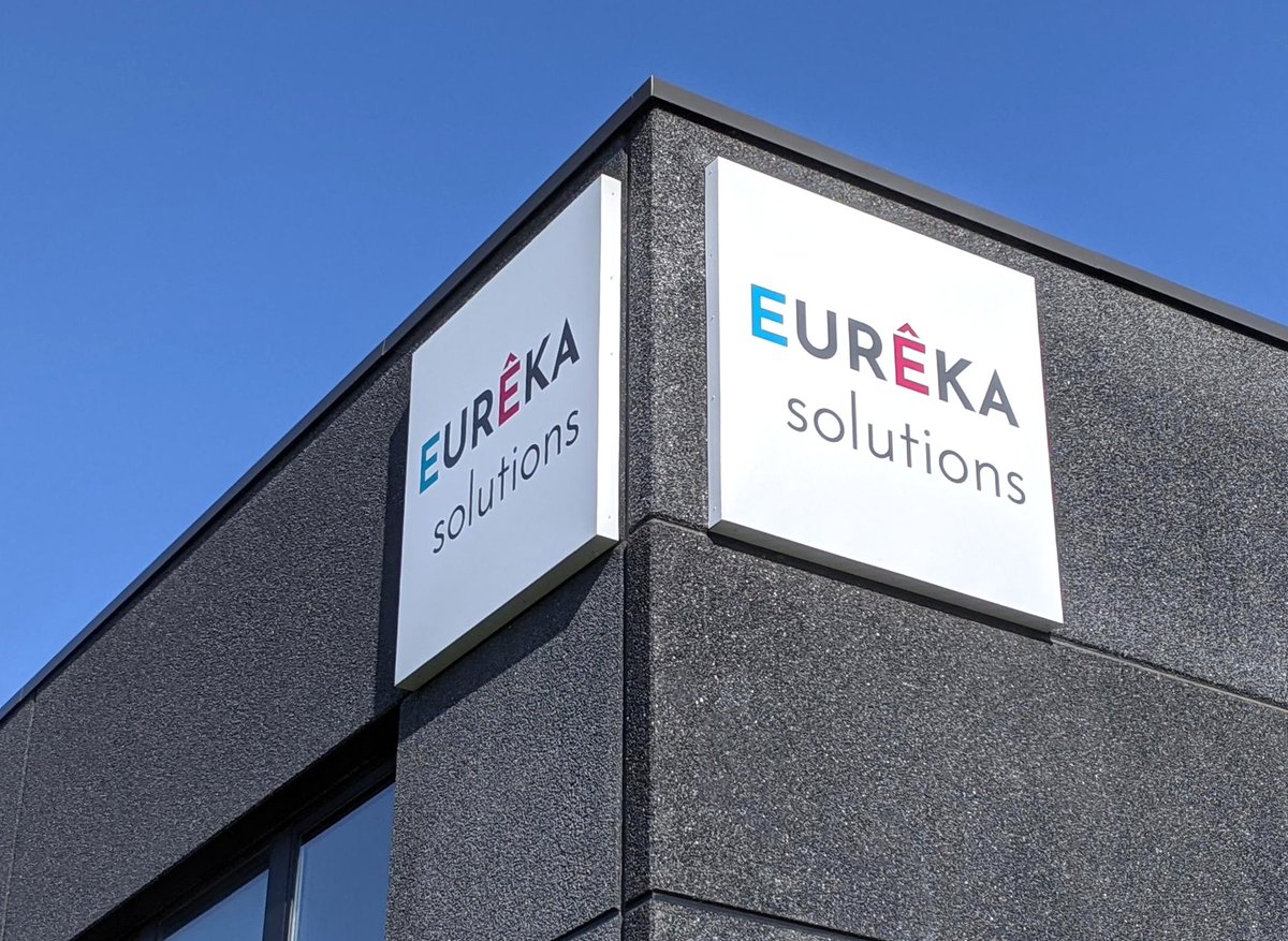 EurekaSolution's tweet photo. 🎉 Nouvelle enseigne pour Eurêka Solutions 🎉
 
Ça y est ! Toute l’équipe d’Eurêka Solutions est installée dans ses nouveaux locaux 👏🏼

Notre nouvelle enseigne ⤵️

#enseigne #communication #nouveauxlocaux #ERP https://t.co/8eUZ5jG2hW
