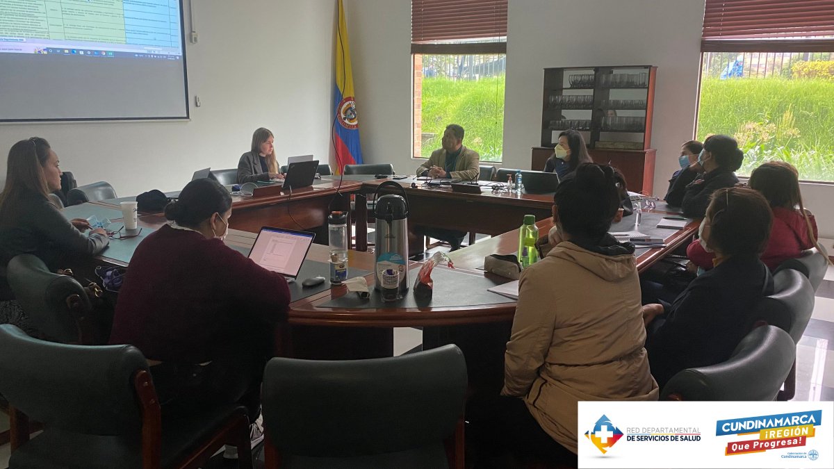 SecSaludCundi's tweet photo. #AEstaHora 🕙Oficina #OPACS realiza revisión 👀a avances de la política pública de participación social en #Salud con la Oficina de Gestión Territorial, Emergencias y Desastres de @MinSaludCol
Fomentando la #ParticipaciónSocial hacemos de #Cundinamarca la #RegiónQueProgresa https://t.co/XVkiIVQpvt