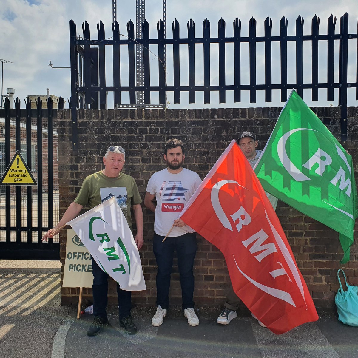 DGRafferty's tweet photo. Supporting @RMTunion at Canterbury West picket line this morning. Amazing level of support from the community despite all the press nonsense. This union is setting an example for struggling workers and it's cutting through 💪

#toryrailstrike https://t.co/AXHa8lD5y6