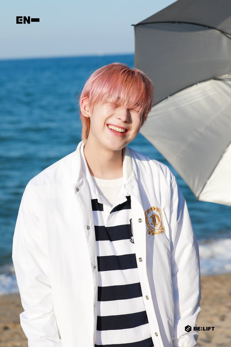 shksnion's tweet photo. happy birthday, sunshine iloveyouu!🌟💛

BORN TO SHINE SUNOO
#OurBrightestStarSunoo #햇살같은선우의_스무번째여름 #엔하이픈_선우 #김선우 #ENHYPEN_SUNOO #SUNOO @ENHYPEN_members @ENHYPEN https://t.co/amkaW9CfLR