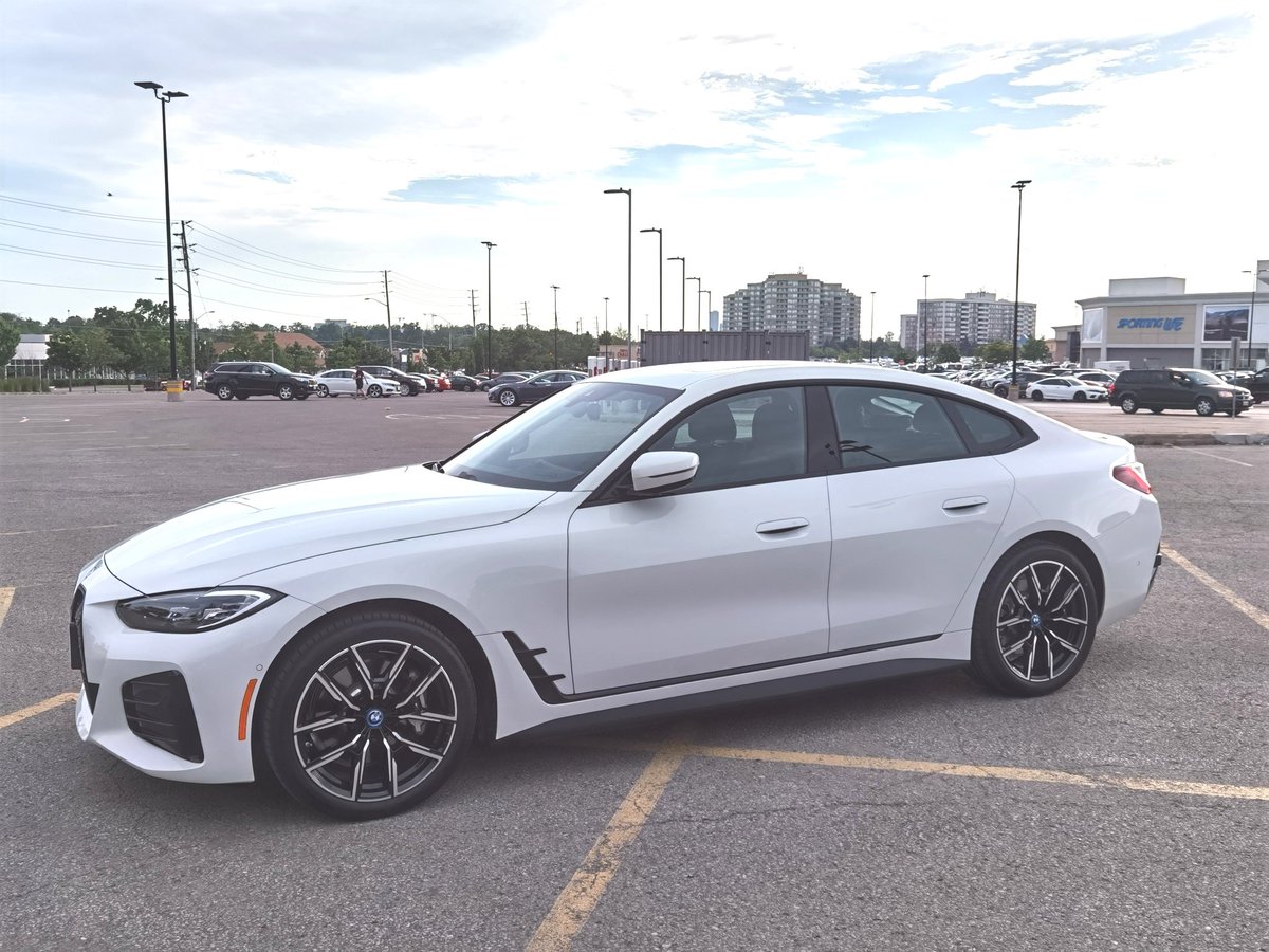 MoVernie's tweet photo. Ever since I had picked up this all-new, all-electric, #2022BMWi4 from @bmwcanada, many of you had reached out &amp; letting me know your curiosity and inquiries about this electric vehicle.

#BMWi4 #eDrive40 #electriccars #bimmer #bmw https://t.co/iZm3QqXz3u